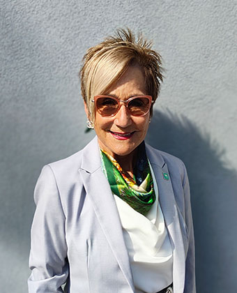 palm springs hotel concierge Linda Hill